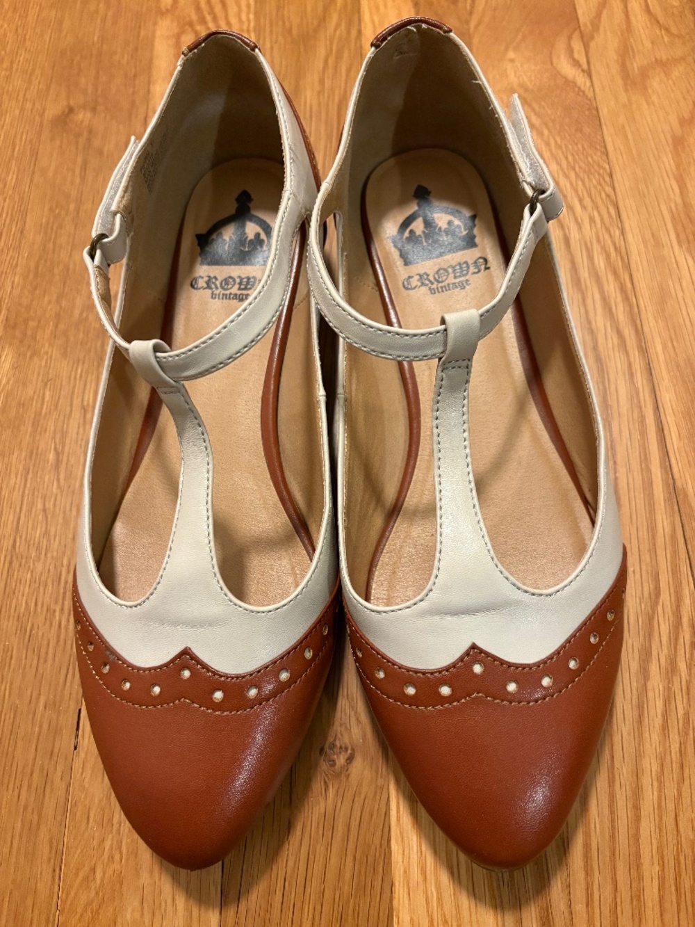 Crown Vintage Pippin Wing Tips Size 11